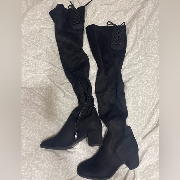 KNEE HIGH BOOTS - Picture 3 of 7